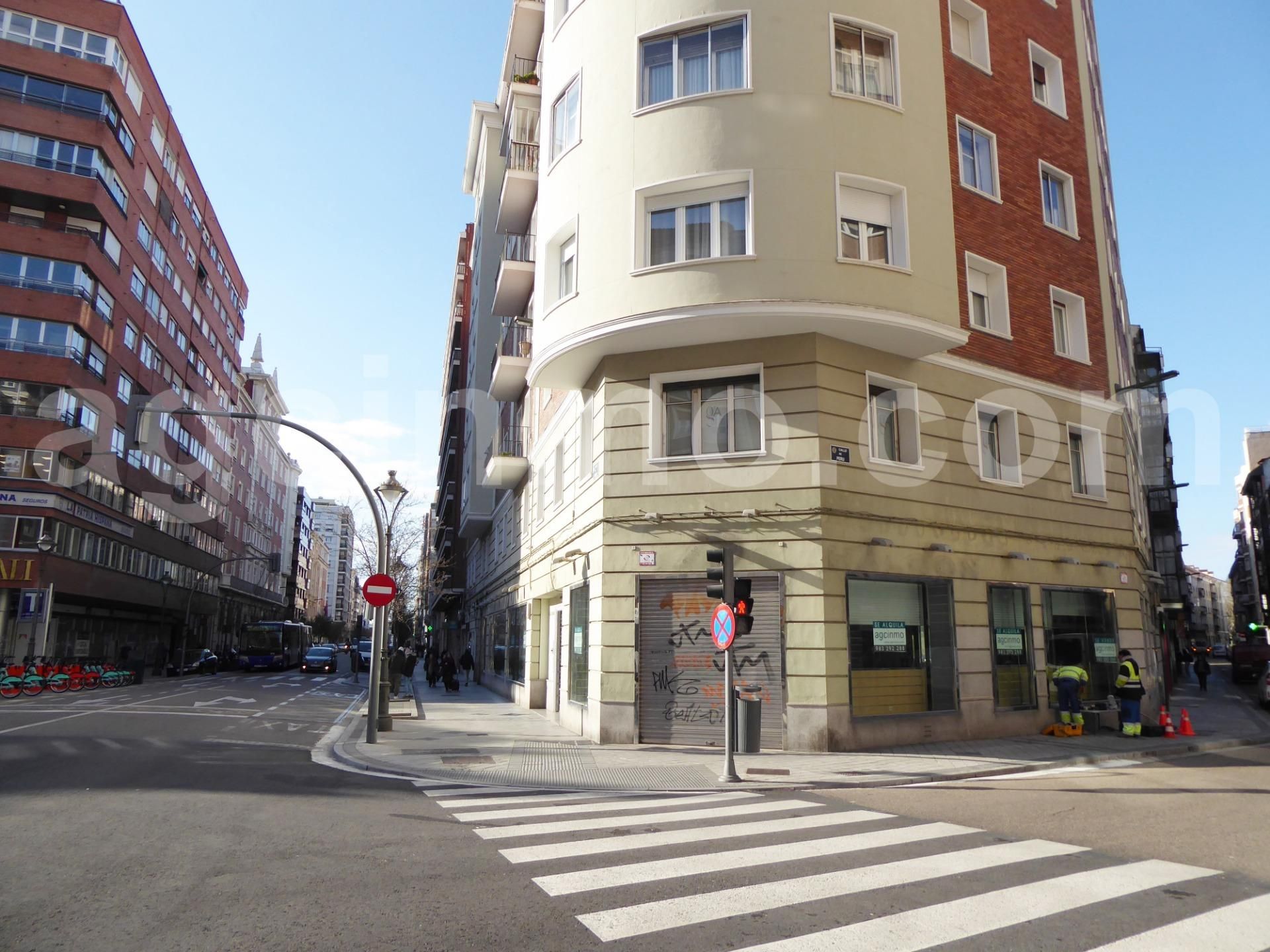 Exterior view of Premises to rent in Valladolid Capital  with Air Conditioner
