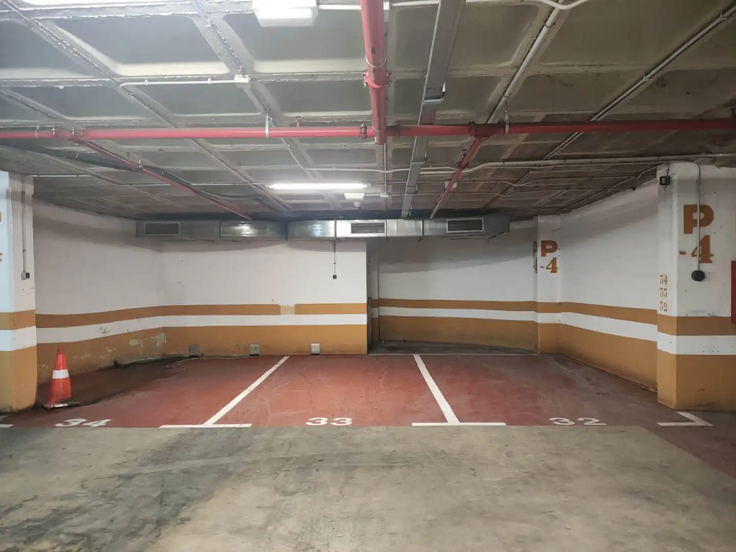 Aparcament amb ascensor en venda a Calle Gabriel García Márquez, imagen 4