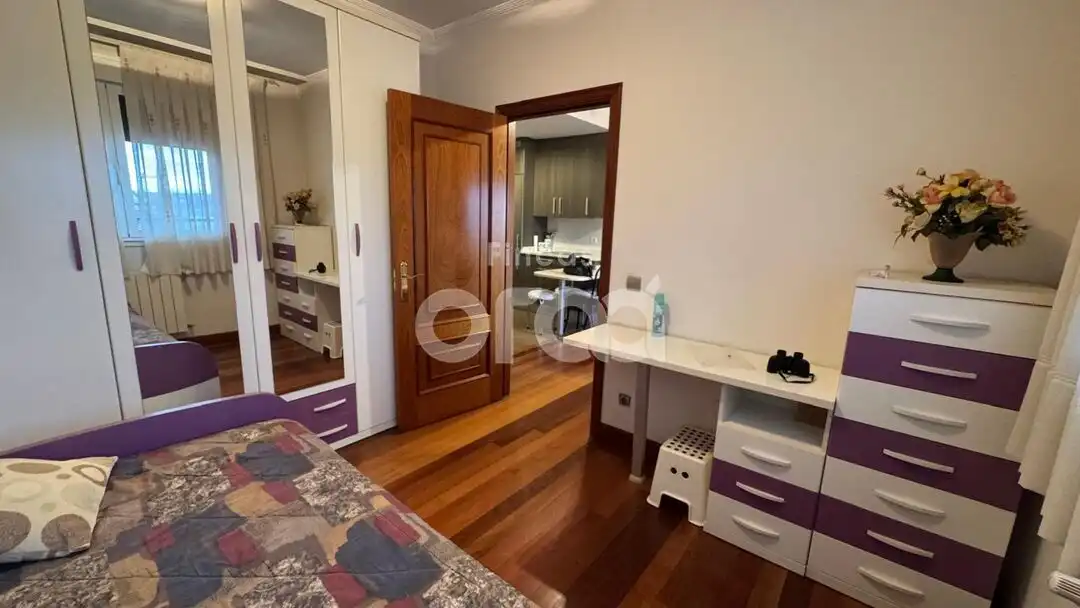 Bedroom of Flat for sale in Santurtzi   with Heating, Terrace and Furnished