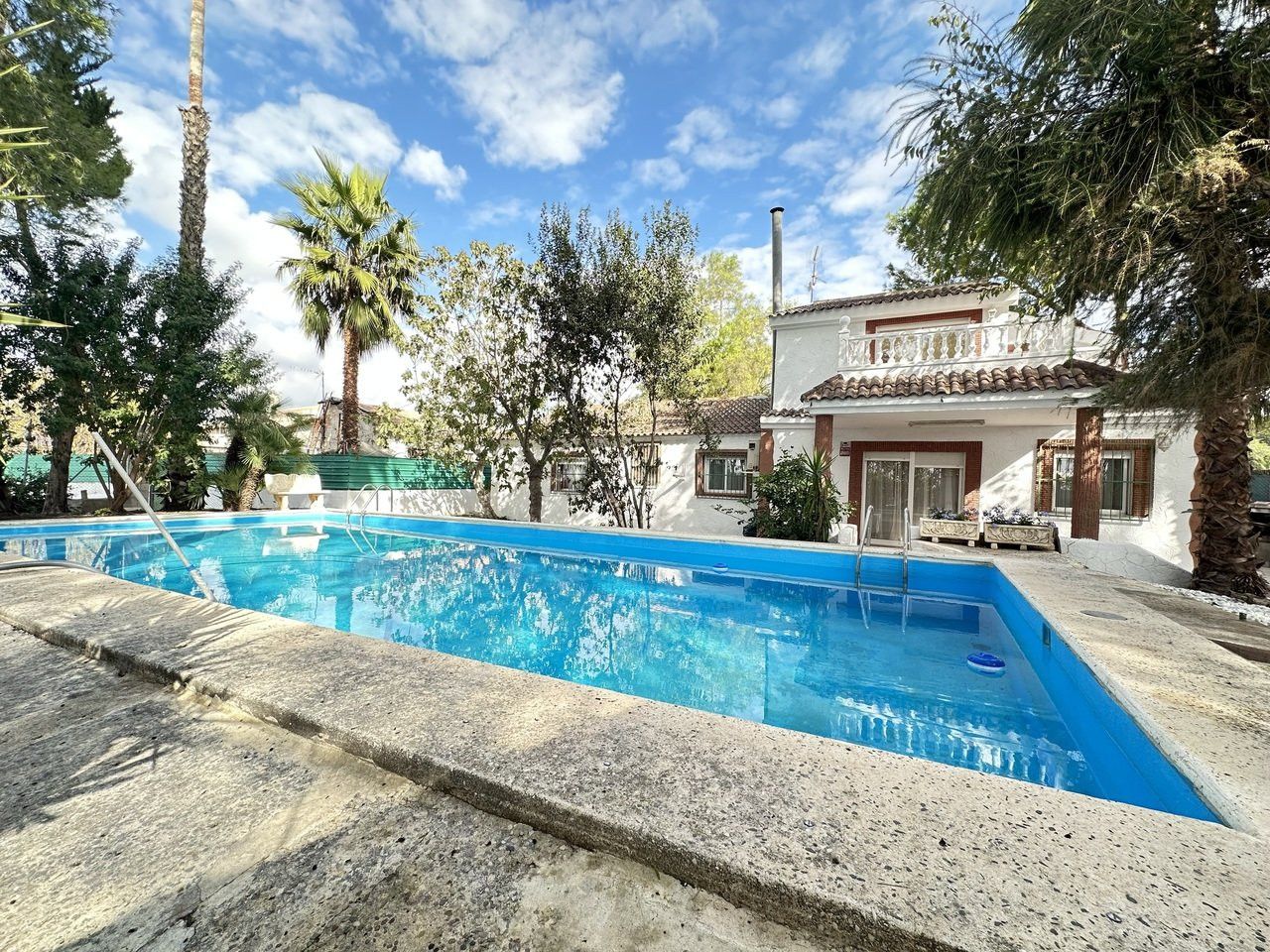 Swimming pool of House or chalet for sale in Orihuela