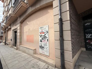 Local comercial en venda a Calle las Milicias