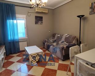 Bedroom of Flat to rent in Cáceres Capital  with Air Conditioner, Heating and Furnished