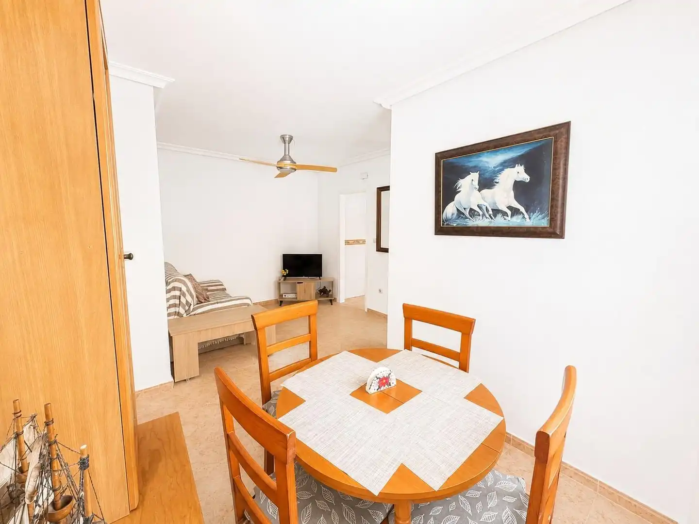 Comedor de Planta baja en venta en Torrevieja con Amueblado, Lavadora y Microondas