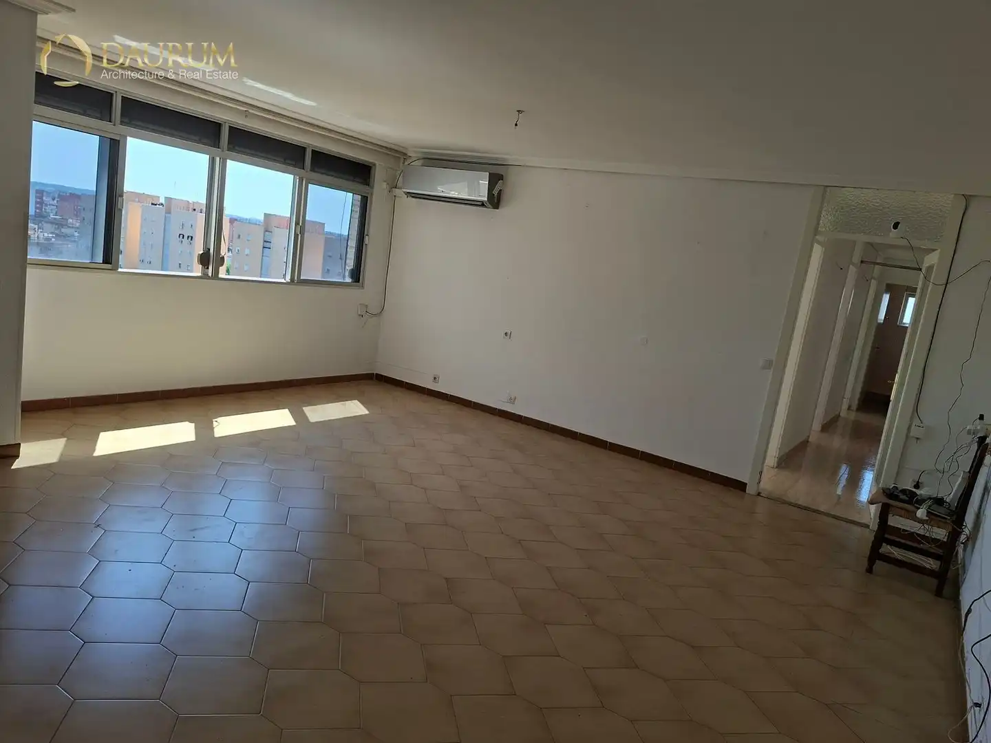 Bedroom of Flat for sale in Sevilla  with Air Conditioner, Heating and Terrace