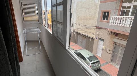 Foto 4 de Piso de alquiler en Calle Albert Einstein, Playa del Hombre - Taliarte - Salinetas, Telde