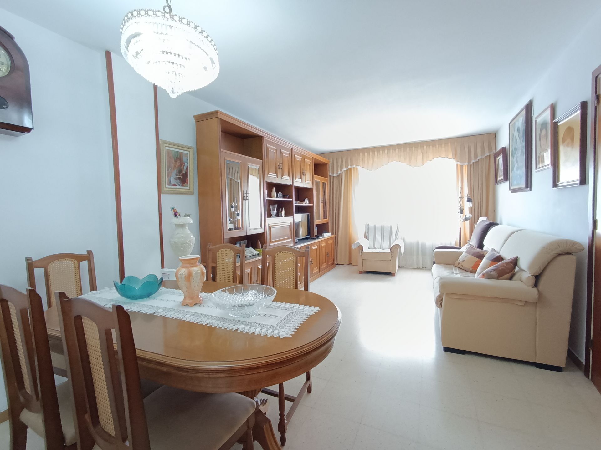 Living room of Flat for sale in Sant Adrià de Besòs  with Air Conditioner and Heating