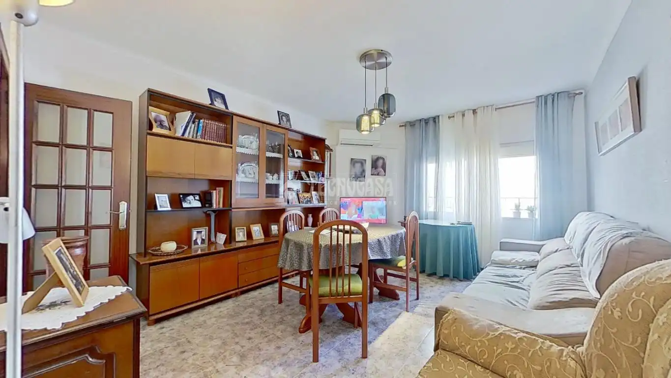 Sala d'estar de Pis en venda en Barberà del Vallès amb Aire condicionat