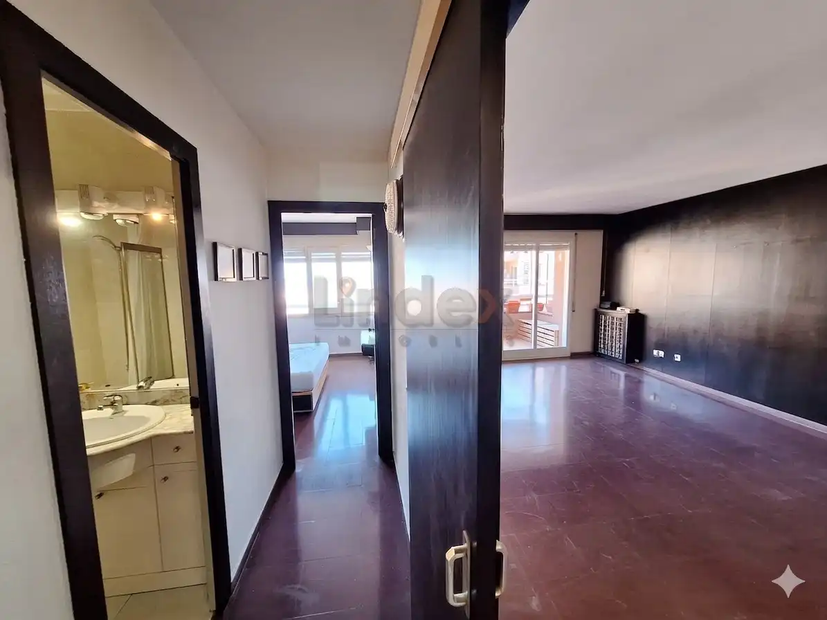 Piso en venta en Mataró con Calefacción, Horno y Balcón