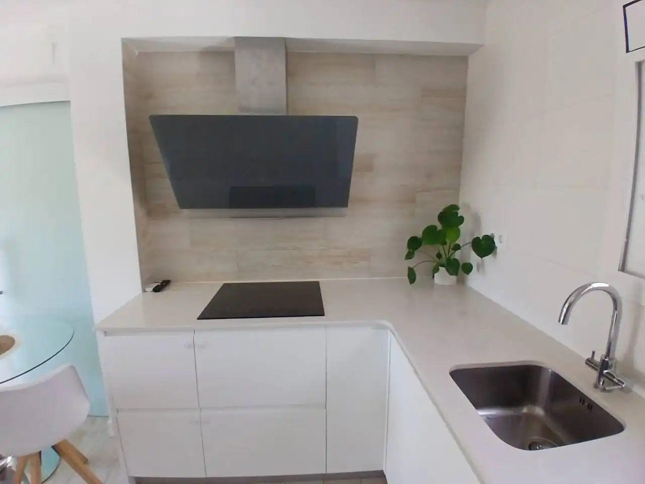 Cuina de Pis en venda en Vilanova i la Geltrú amb Aire condicionat, Calefacció i Parquet