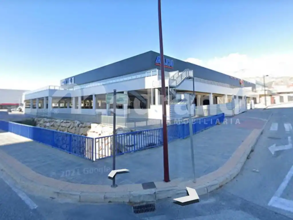 Local comercial en alquiler en Cala de Finestrat, imagen 2