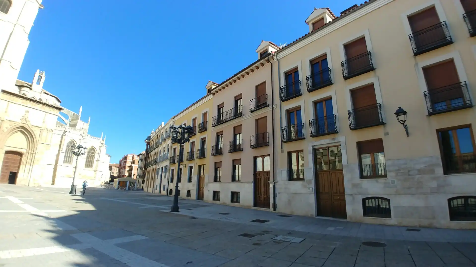 Vista exterior de Apartamento de alquiler en Palencia Capital con Calefacción, Terraza y Amueblado