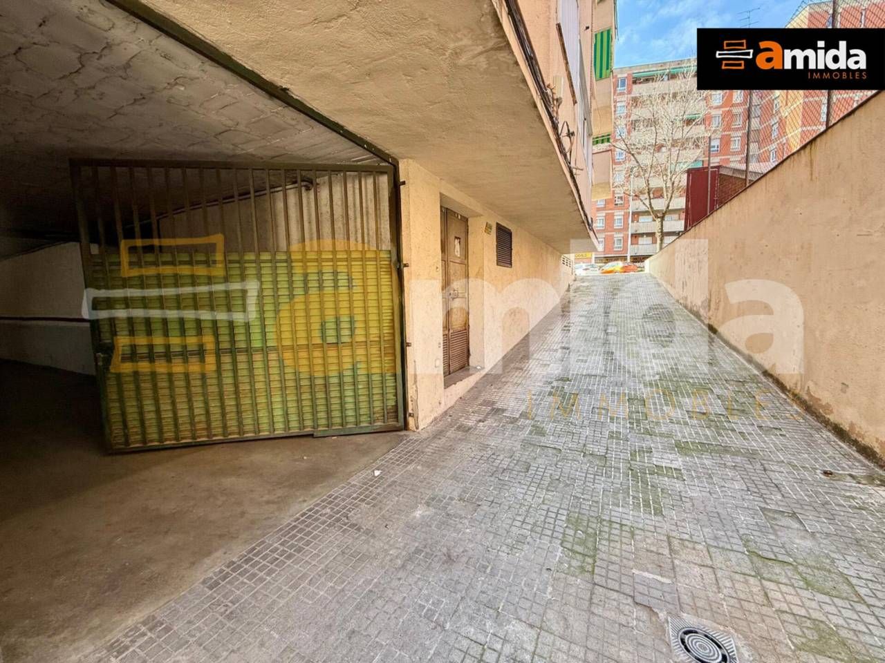 Vista exterior de Garatge en venda en Sabadell