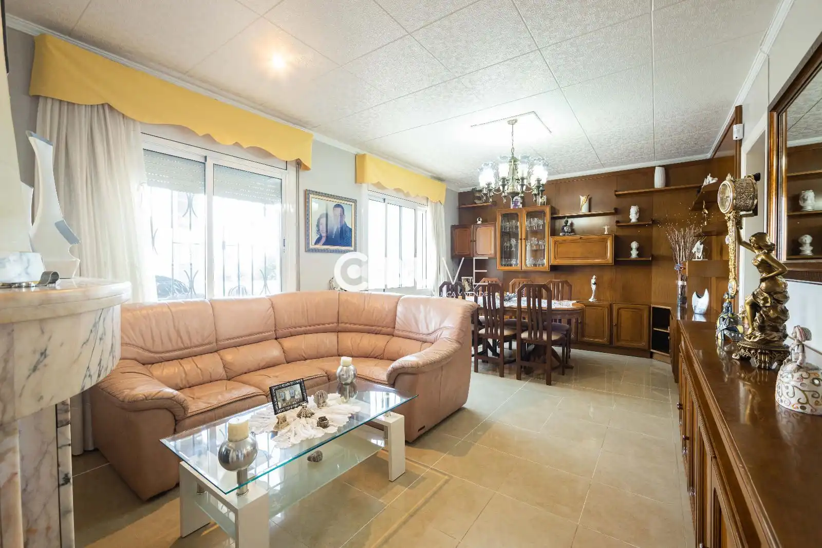 Detached house with pool for sale in DE LA ROSA