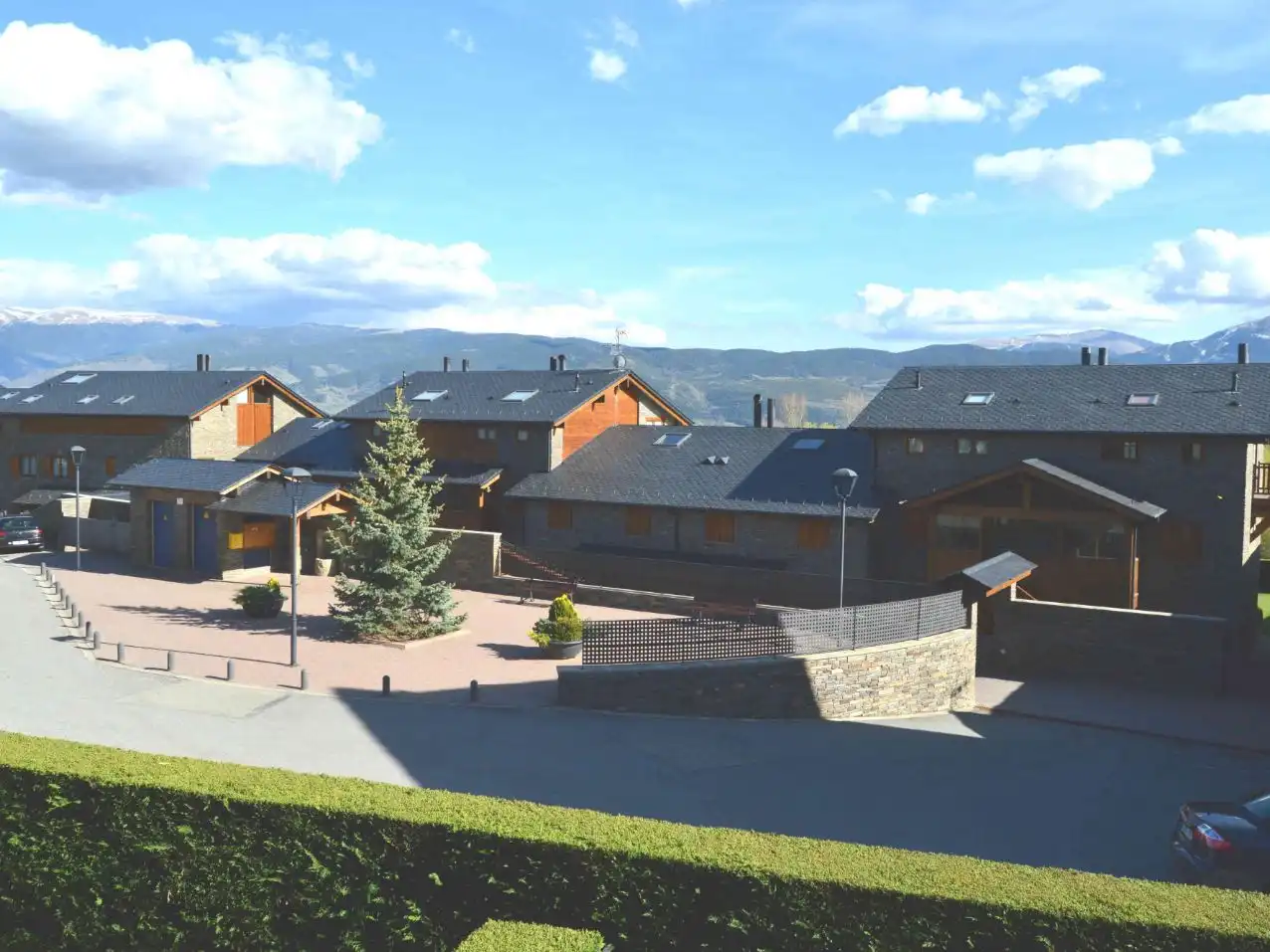 Exterior view of Detached homes for rent in Guils de Cerdanya, Girona