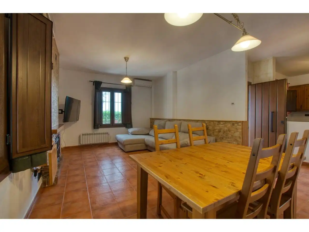 Sala d'estar de Casa o xalet en venda en Periana amb Terrassa i Piscina