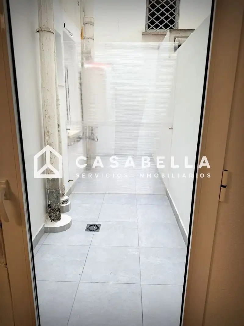 Flat for sale in Hermanos Villalonga, imagen 4