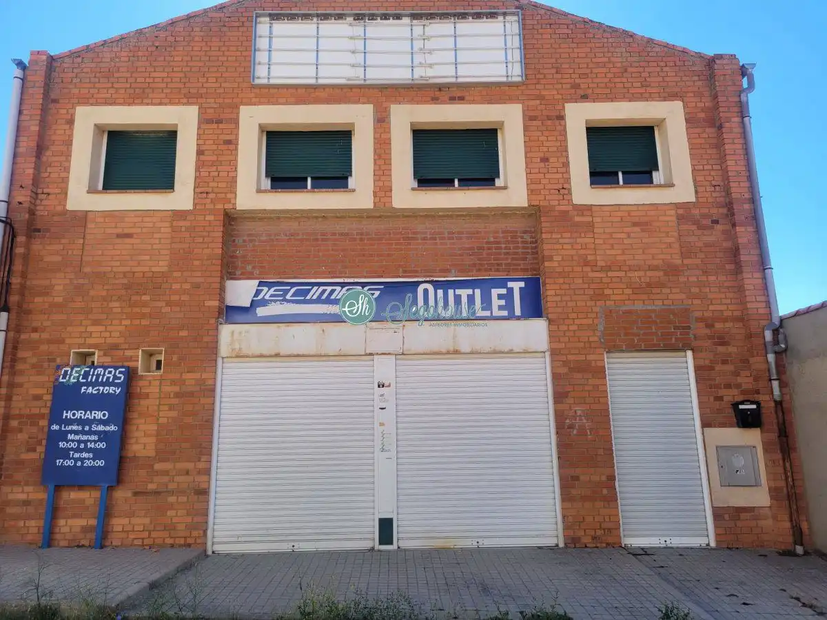 Nau industrial en venda a San Lorenzo - San Marcos