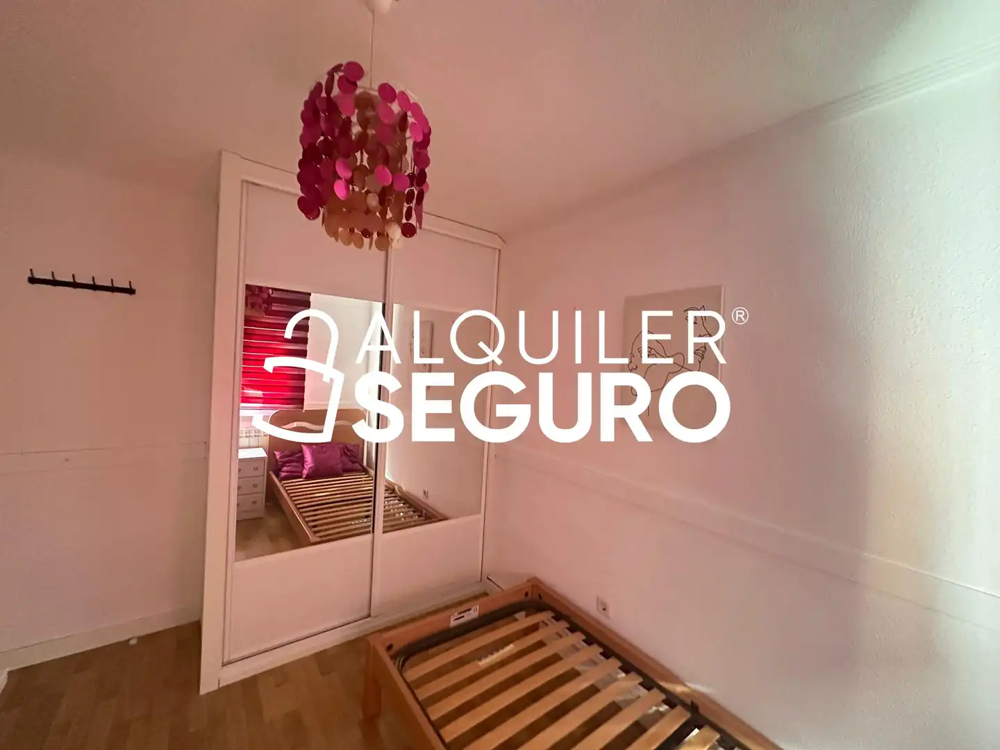 Bedroom of Flat for rent in Madrid  with Air Conditioner, Heating and Furnished