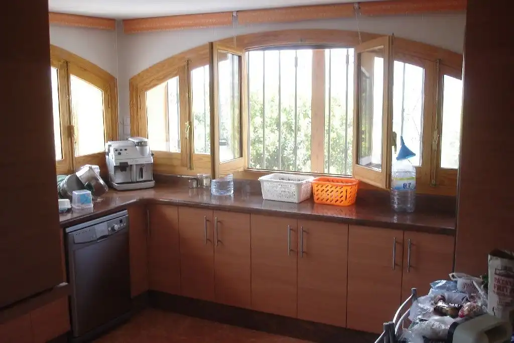 Chalet con piscina en venta en Benillup, imagen 37