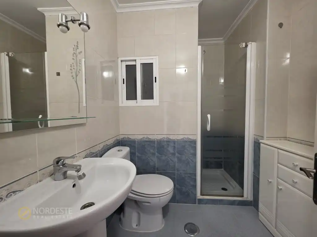 Baño de Piso en venta en Oviedo 