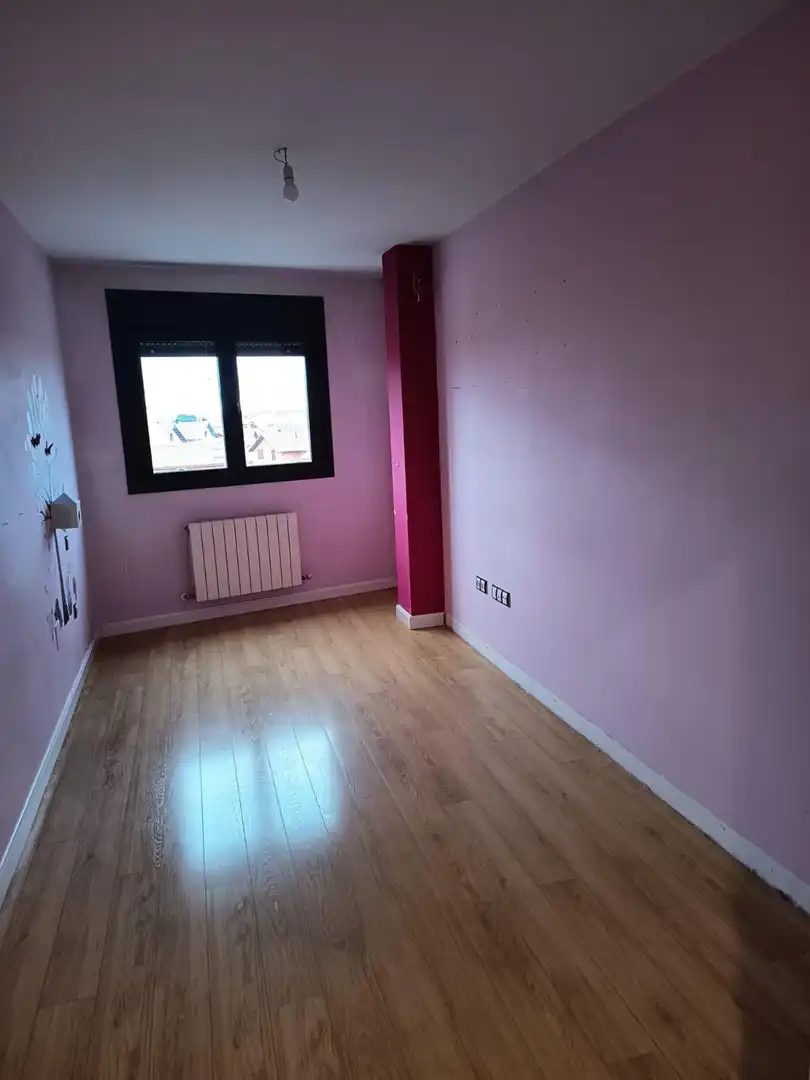 Habitación de Piso en venta en Grijota con Calefacción, Parquet y Trastero