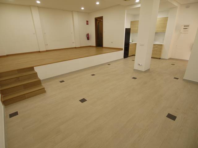 Local comercial en Venta en Sector Literatos, 10 en Primera Fase - Nuevo Tres Cantos