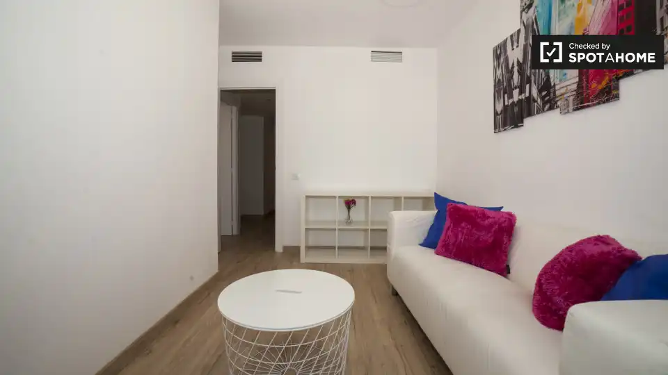Room in Triana Casco Antiguo