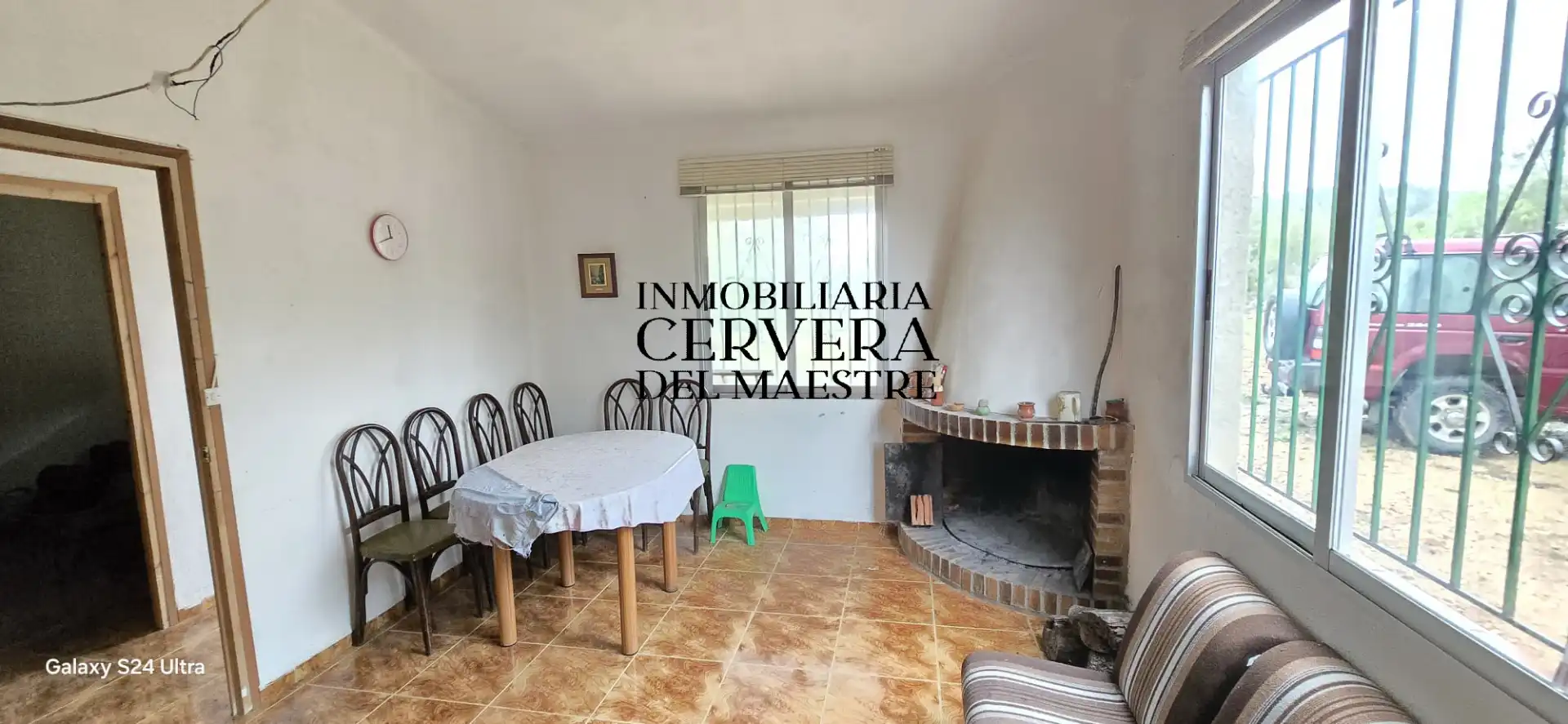 Vista exterior de Finca rústica en venda en Cervera del Maestre amb Moblat