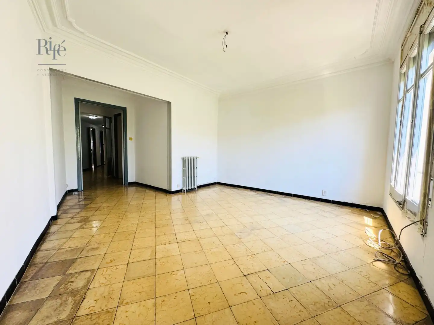 Sala d'estar de Pis en venda en Barcelona amb Calefacció