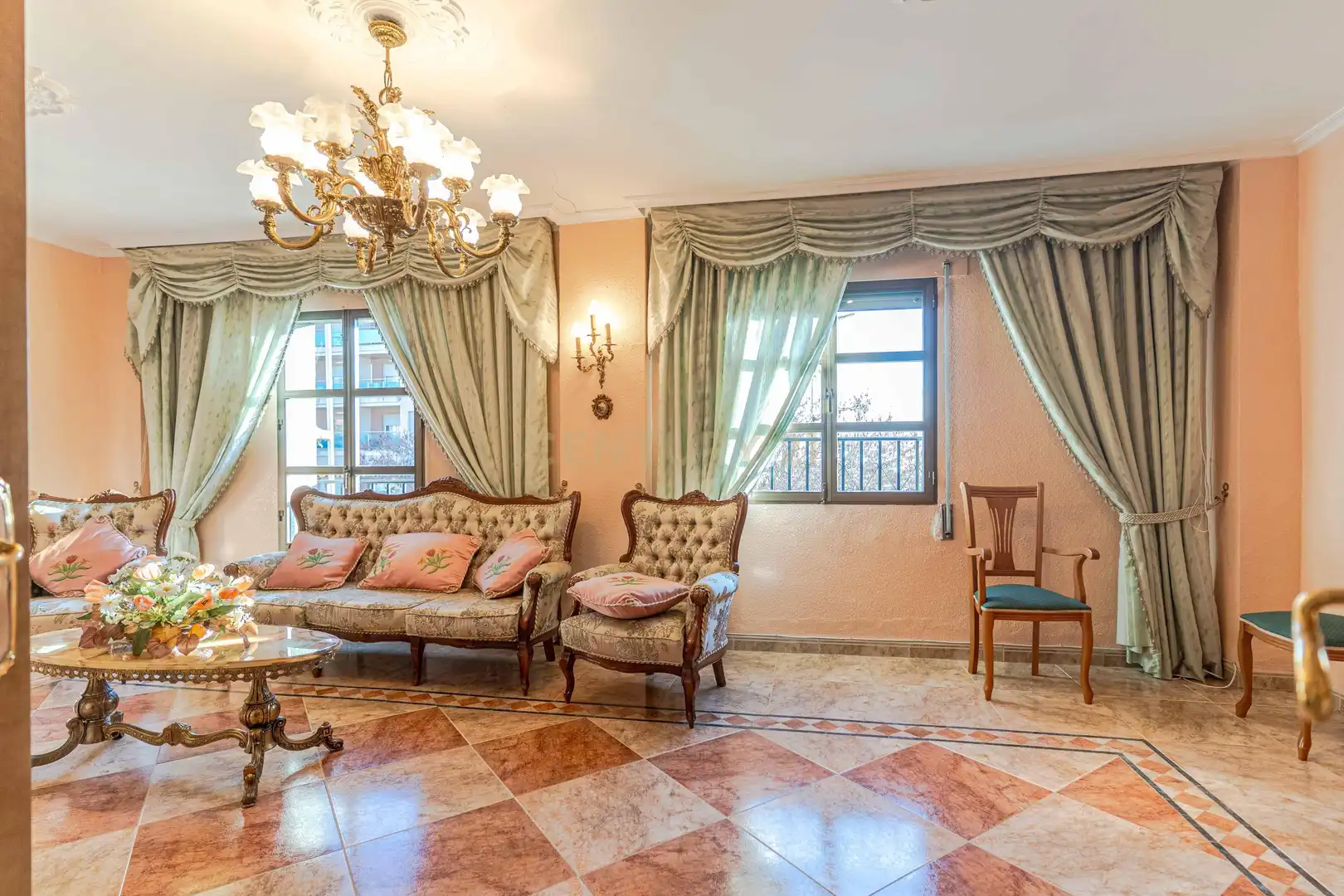 Living room of Houses for sale in Guadix  with Private garden, Storage room and Oven
