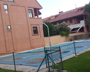 Piscina de Casa adosada de lloguer en Alcalá de Henares amb Terrassa