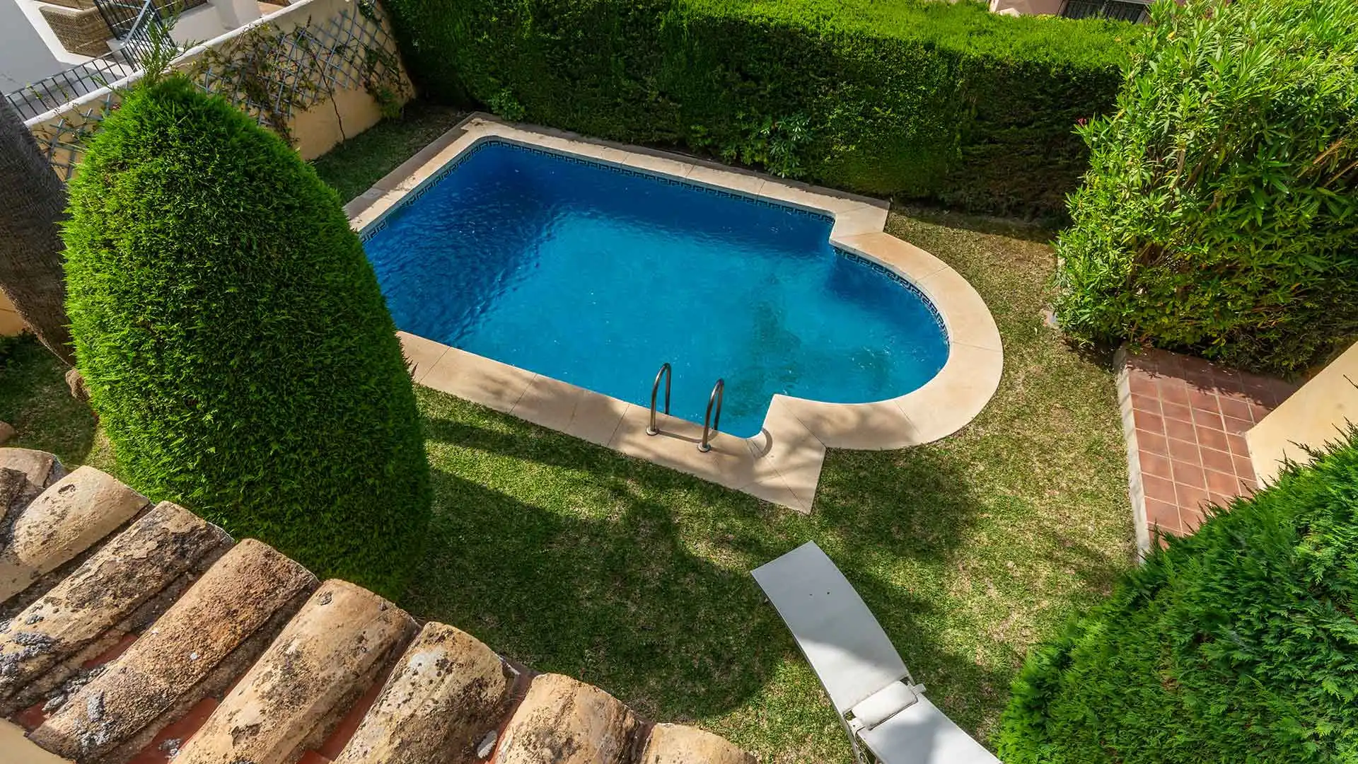 Piscina de Casa o chalet de alquiler en Marbella con Aire acondicionado, Jardín privado y Terraza
