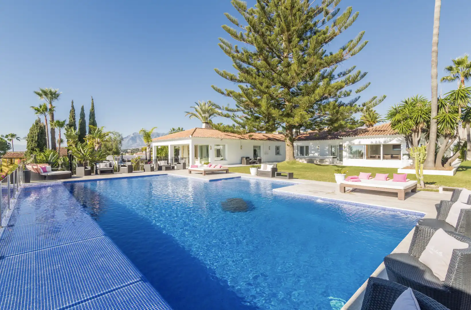 Chalet con piscina en venta en Elviria - Cabopino, imagen 43