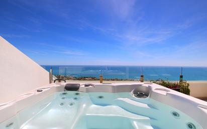 Terrasse von Dachboden zum verkauf in Benalmádena mit Klimaanlage und Terrasse