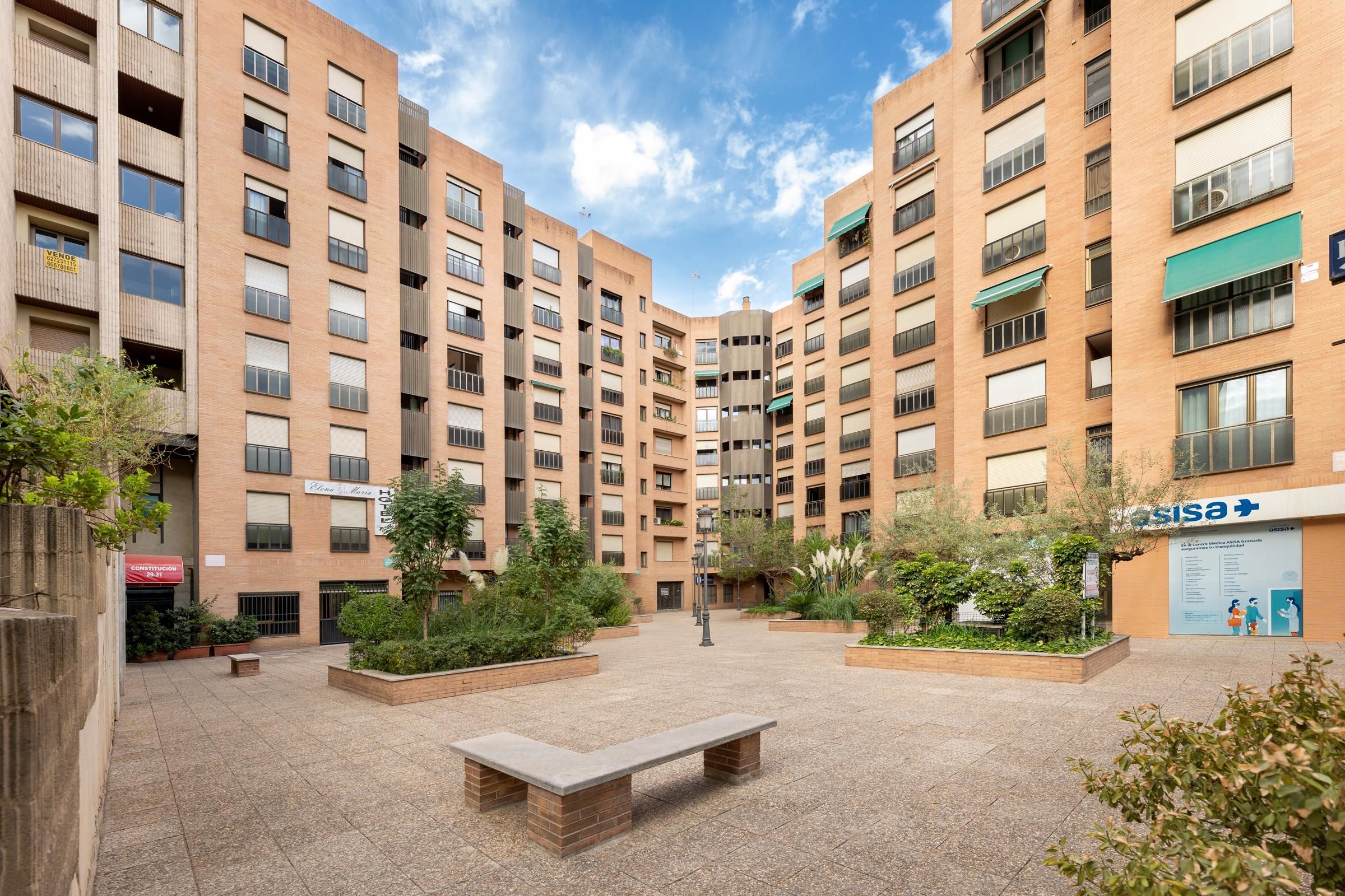 Exterior view of Apartment for sale in  Granada Capital  with Heating