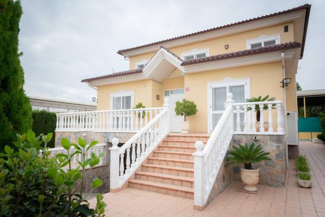 Casa-chalet en Venta en Santo Ángel - Carretera Carretera de la Fuensanta en Santo Angel