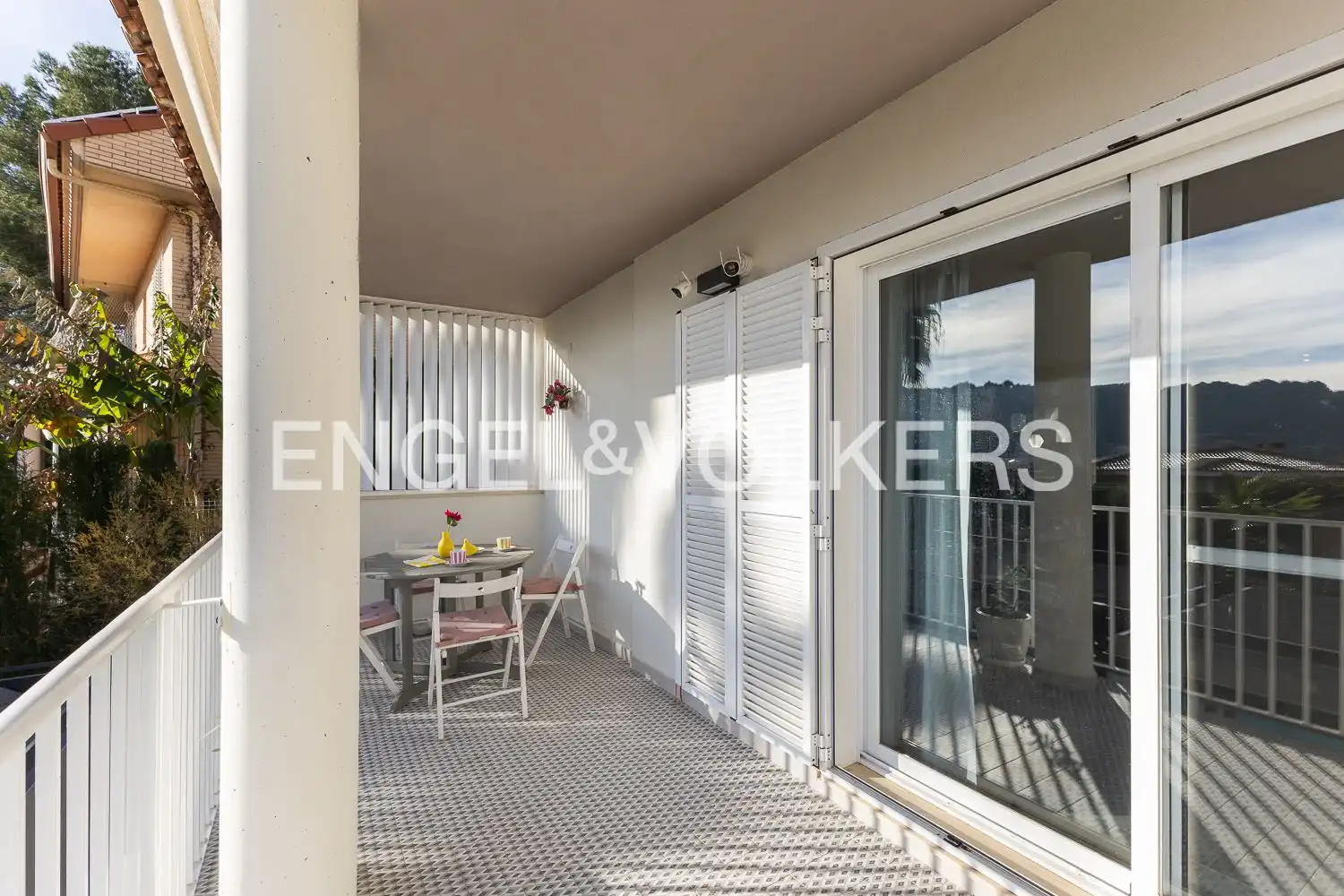 Balcony of Houses for sale in Chiva  with Air Conditioner, Heating and Private garden