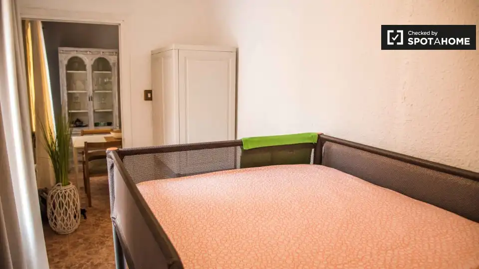 Bedroom of Flat for rent in Valencia  with Air Conditioner, Heating and Furnished