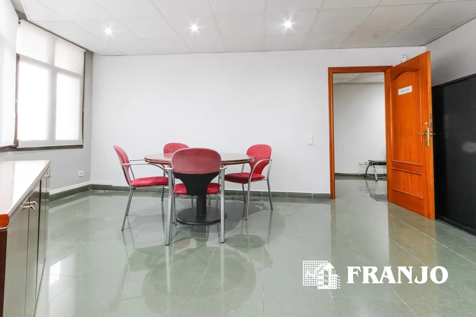 Oficina de lloguer a Centre - Eixample – Can Llobet, imagen 4