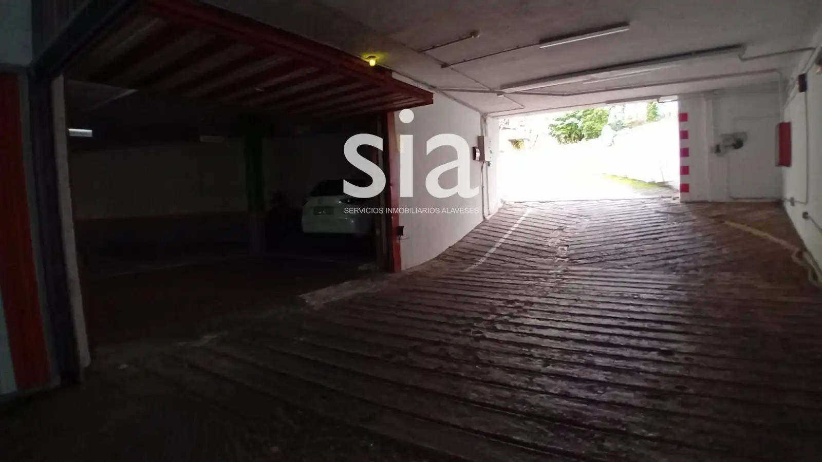 Parkplatz von Wohnung zum Verkauf in Vitoria - Gasteiz mit Heizung, Abstellraum und Möbliert