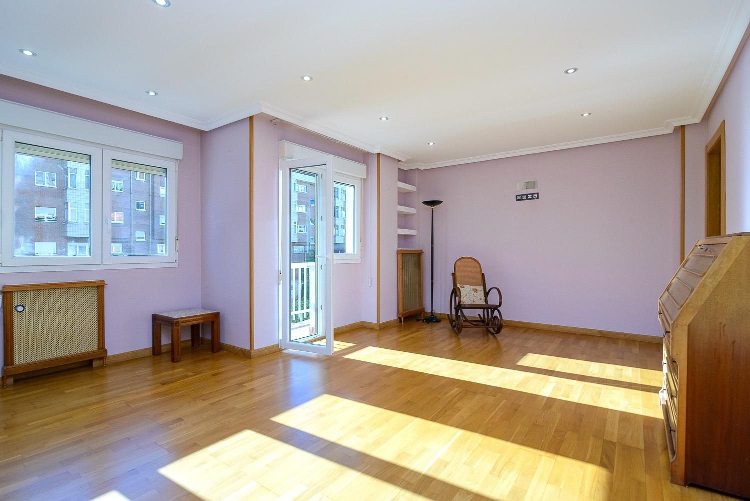 Pis en venda a  POLICARPO HERRERO, 1, Buenavista