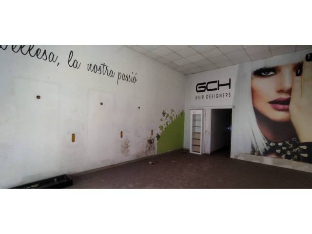 Local comercial en Alquiler en Calle Sant Domènec en Valldaura - Carretera de Cardona