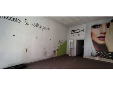 Local comercial de lloguer a Calle Sant Domènec