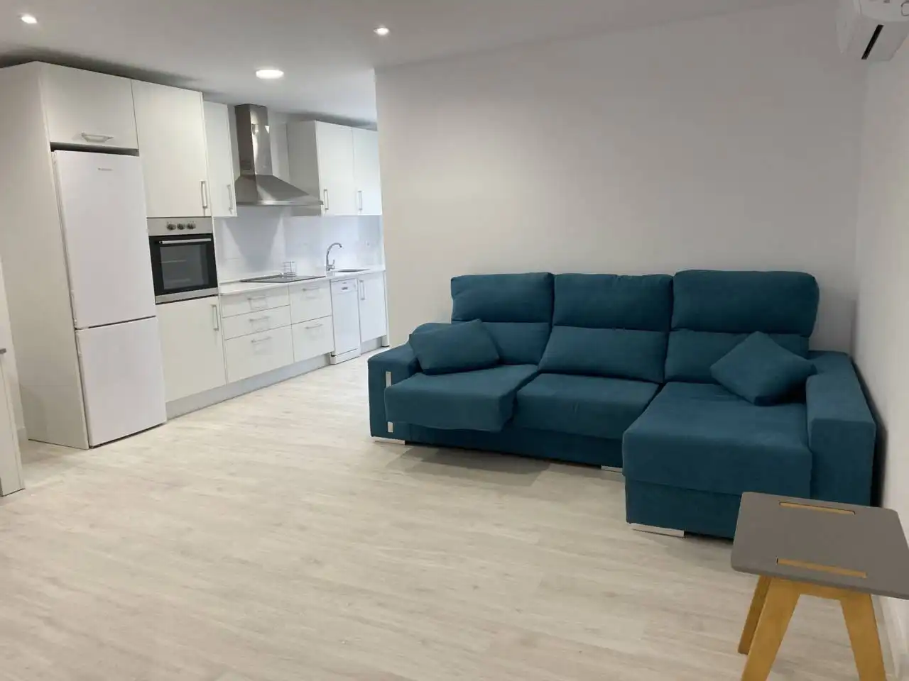 Sala d'estar de Pis de lloguer en Alcañiz amb Aire condicionat, Calefacció i Parquet