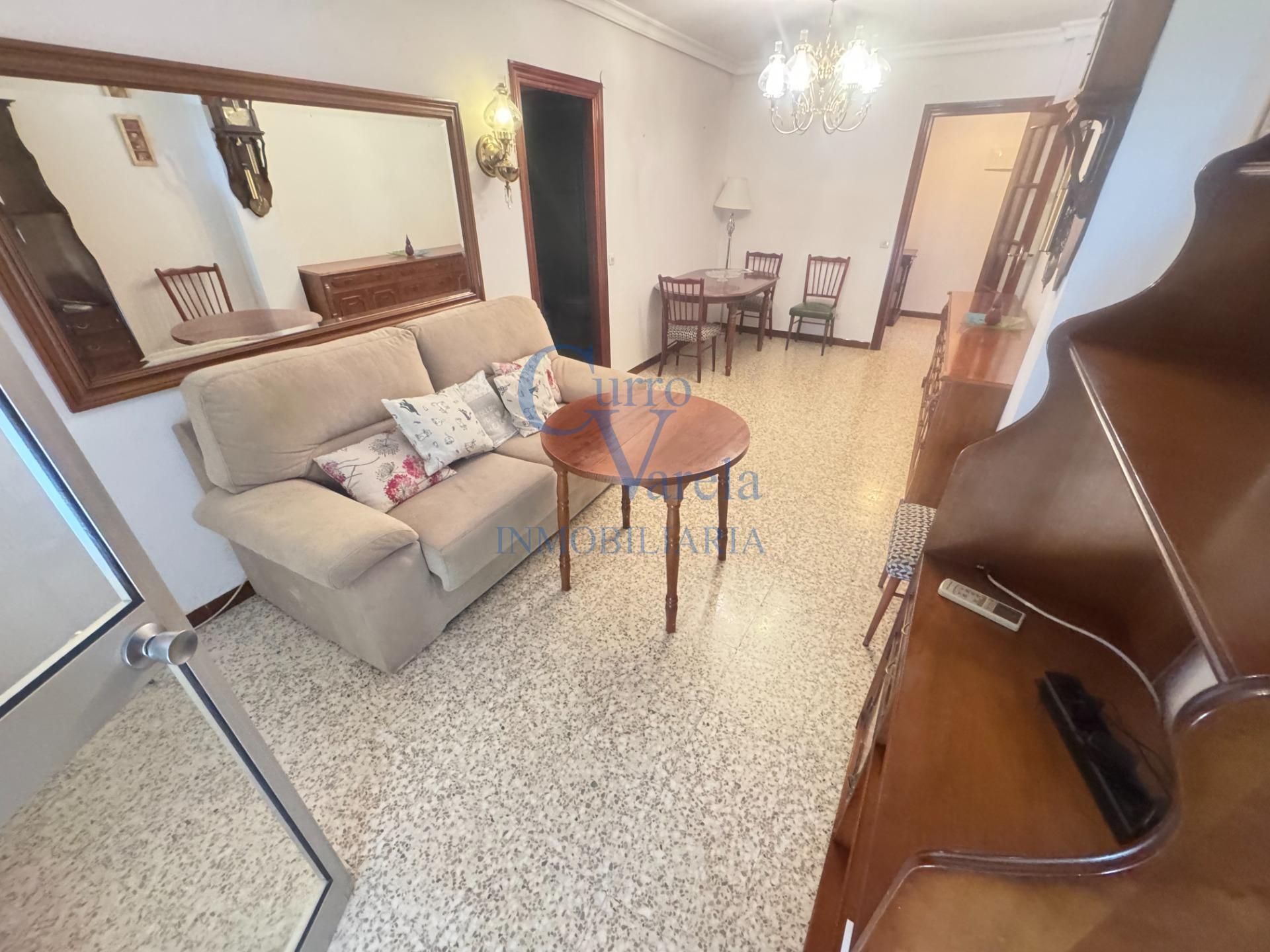 Vista exterior de Pis en venda en Dos Hermanas amb Aire condicionat, Terrassa i Traster