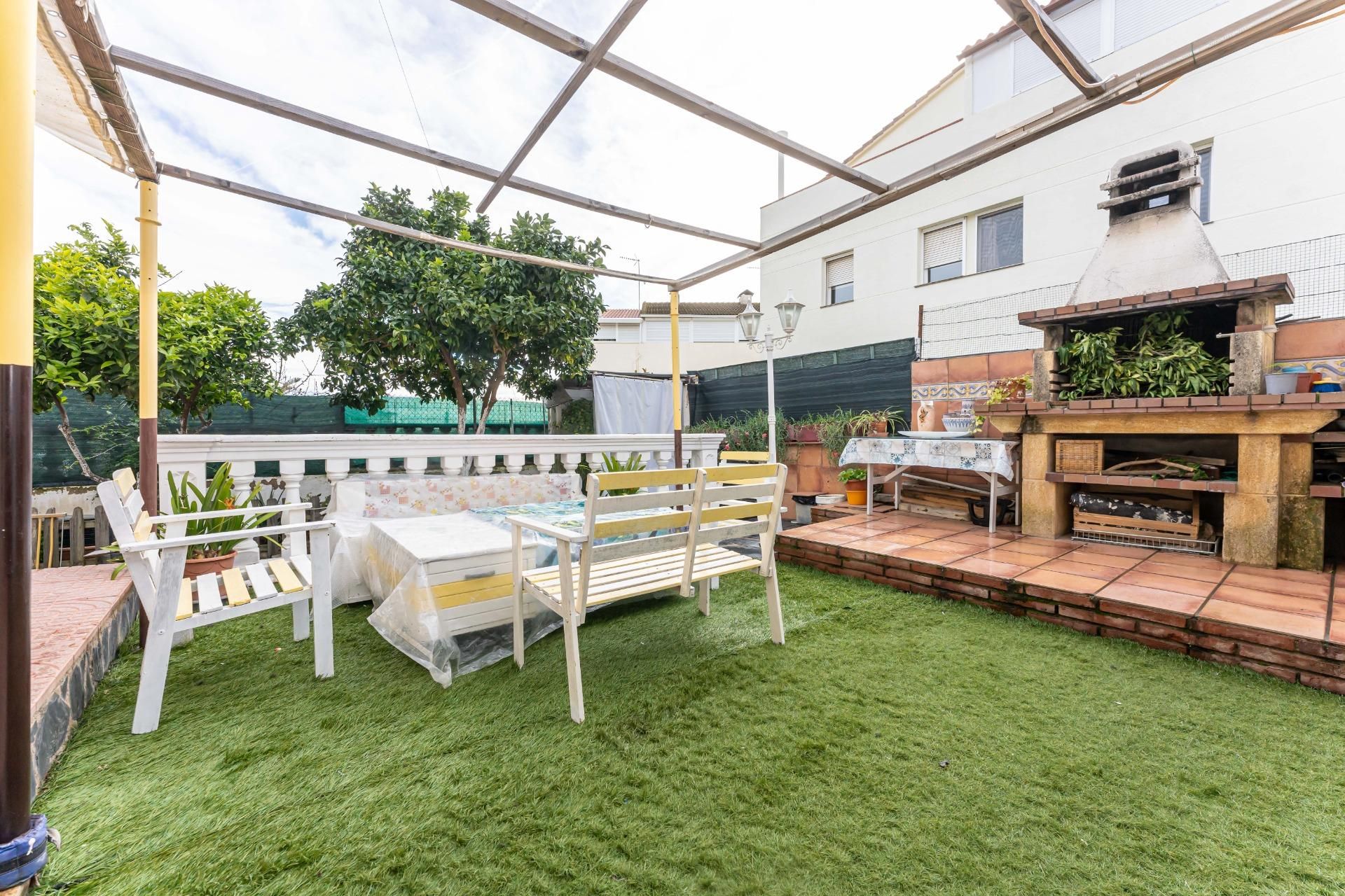 Terrassa de Casa o xalet en venda en Viladecans amb Aire condicionat, Jardí privat i Terrassa