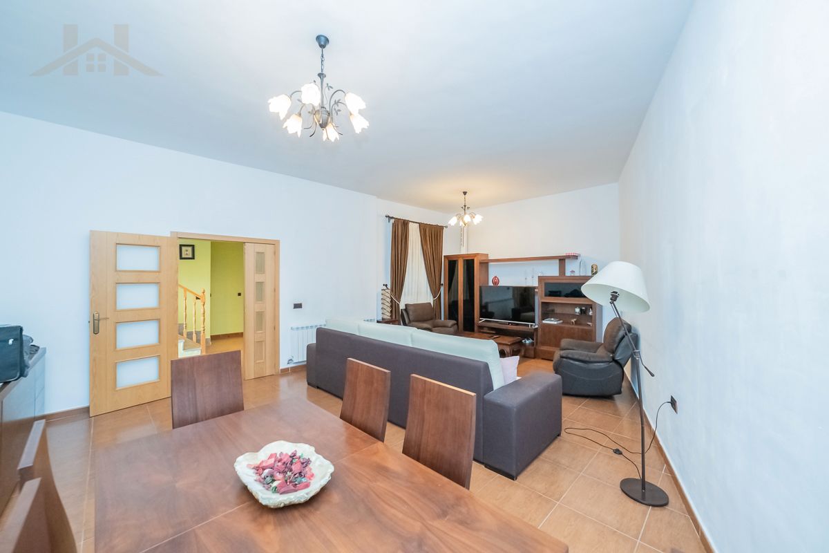 Living room of Single-family semi-detached for sale in Villa del Prado  with Air Conditioner and Heating