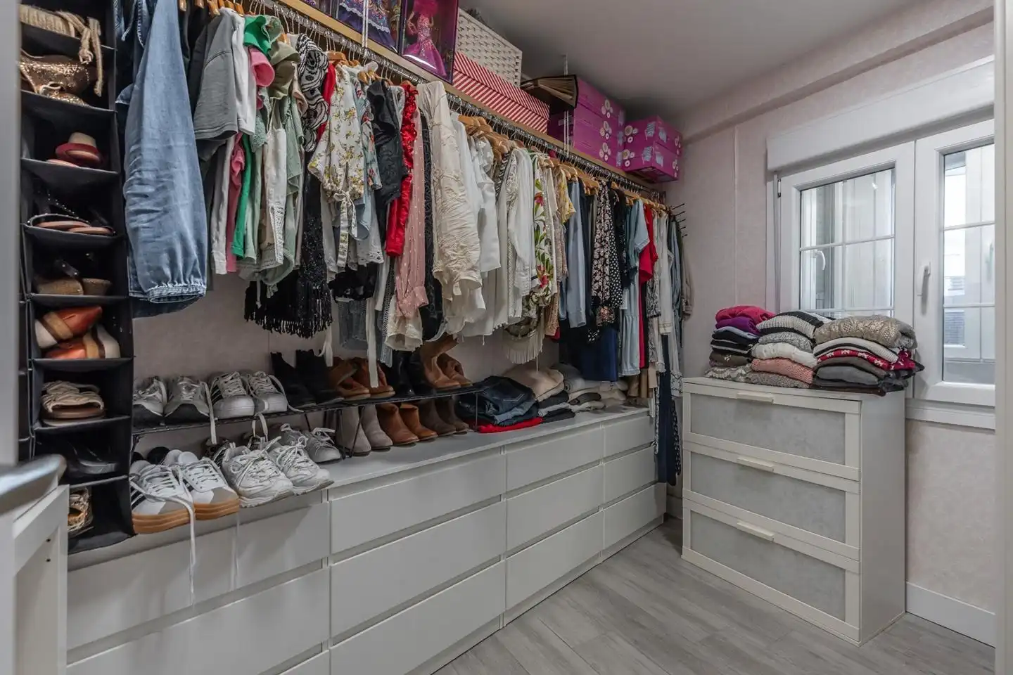 Bedroom of Flat for rent in Madrid  with Air Conditioner, Terrace and Furnished