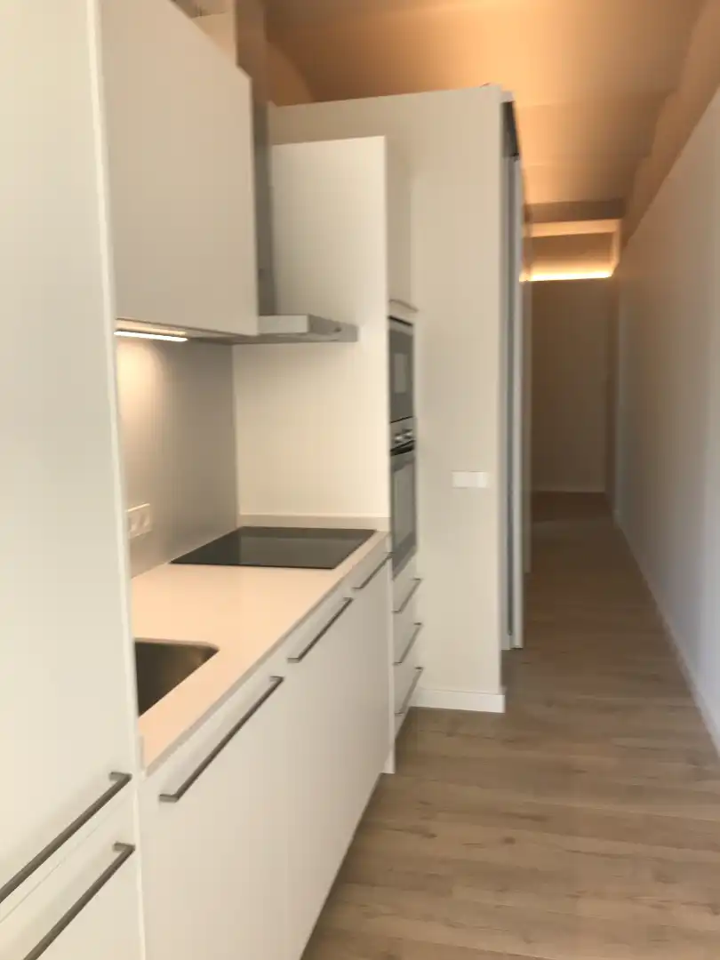 Cuina de Pis de lloguer en Girona amb Aire condicionat, Calefacció i Parquet