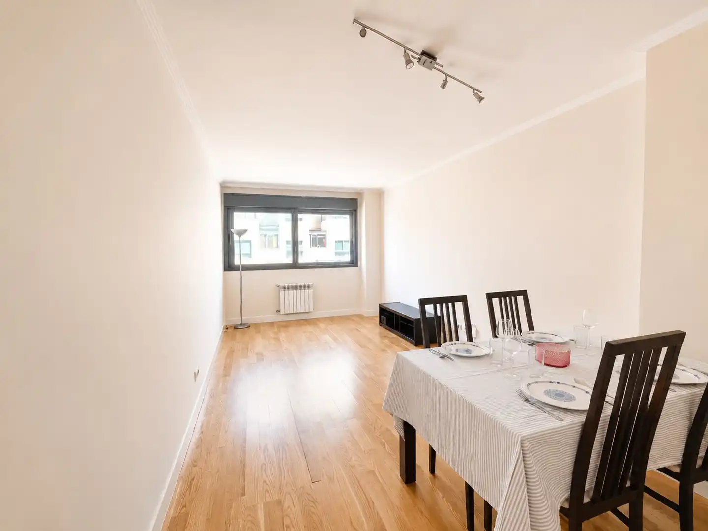 Dining room of Flat for sale in Madrid  with Air Conditioner, Private garden and Storage room
